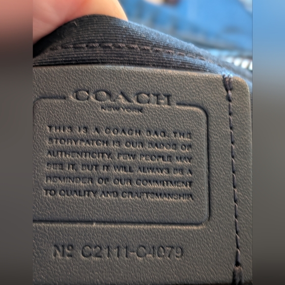 Coach Jes Camera Striped Pebbles Leather With Pebbled Leather Zebra Guitar Strap - Picture 2 of 12